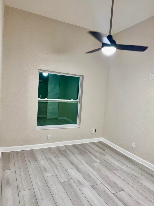 Building Photo - 1040 17th St