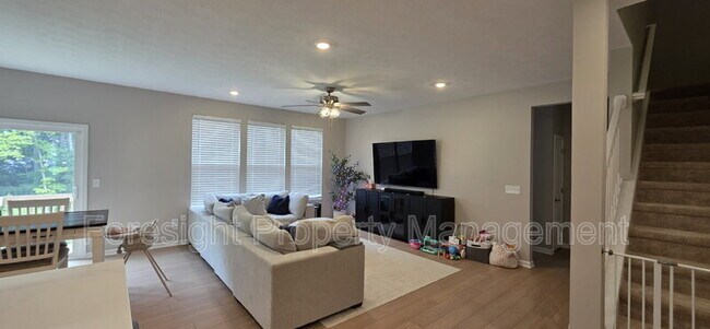 Building Photo - 653 Mill Stone Dr