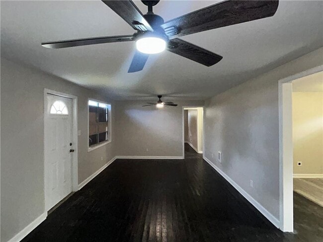 Building Photo - 404 Joycliff Terrace