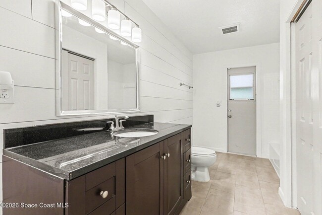 Building Photo - 3200 N Tropical Trail