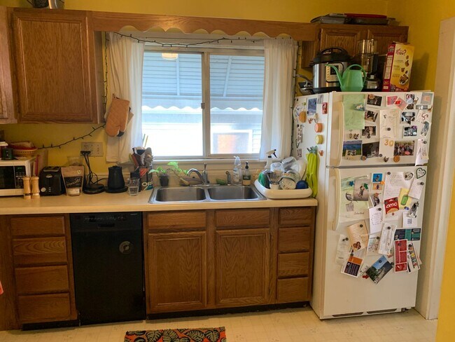 Building Photo - 2 Bed/2 Bath Home Just Minutes Away From Switchyard Park! - Available July 2026