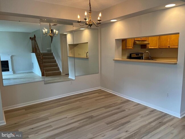 Building Photo - 6015 Netherton St