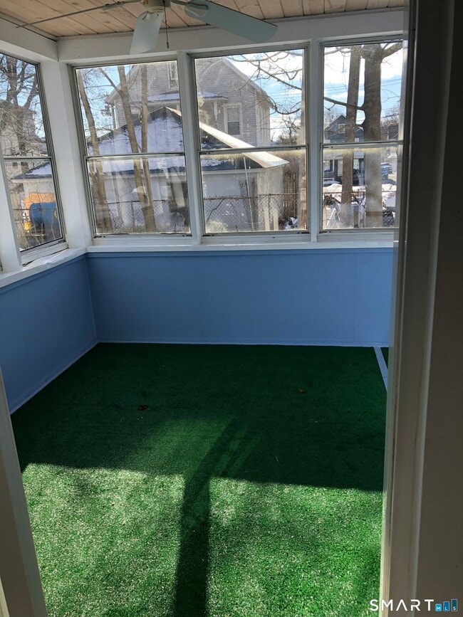 Building Photo - 23 Taylor St