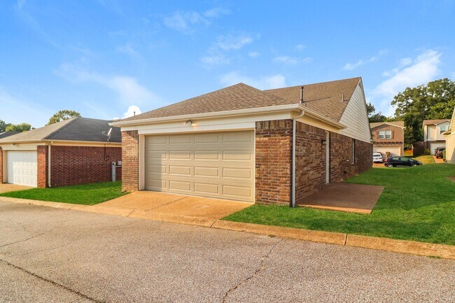 Building Photo - 10103 Nolton Cir