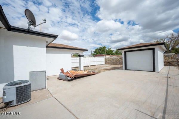 Building Photo - 4660 Vulcan Ave
