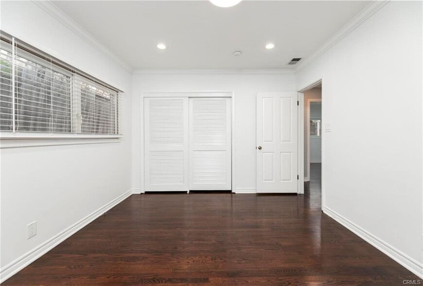 Building Photo - 1340 1st St