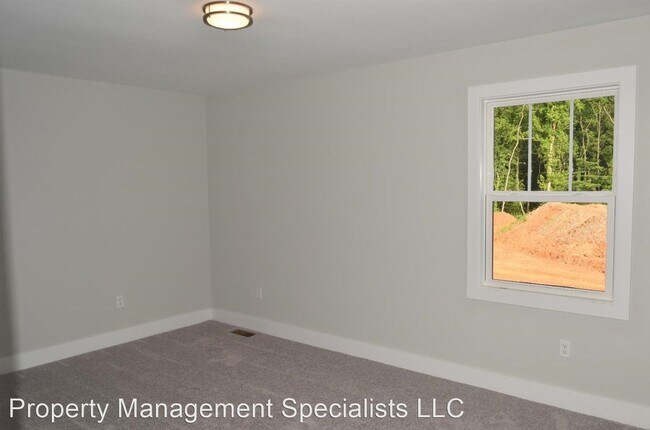 Building Photo - 3 br, 3 bath House - 2727 Rainbow Circle