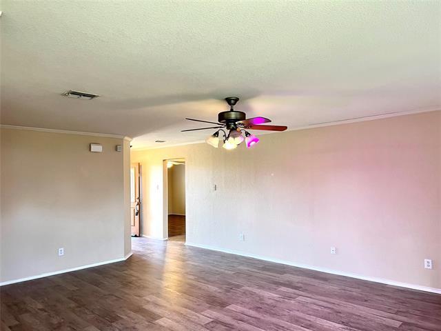 Building Photo - 2906 Lake Vista Dr