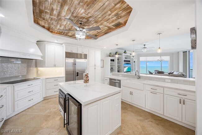 Building Photo - 940 Cape Marco Dr