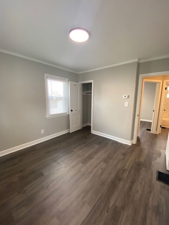 Building Photo - Charming 3-Bedroom Home in Clintonville!