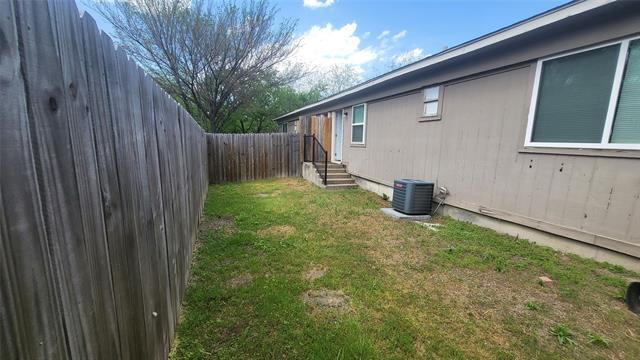 Building Photo - 4716 Old Benbrook Rd