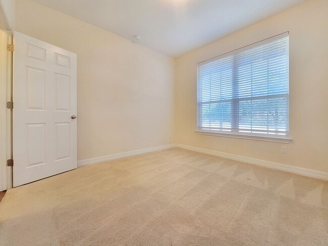 Building Photo - 707 Brook Meadow Trail