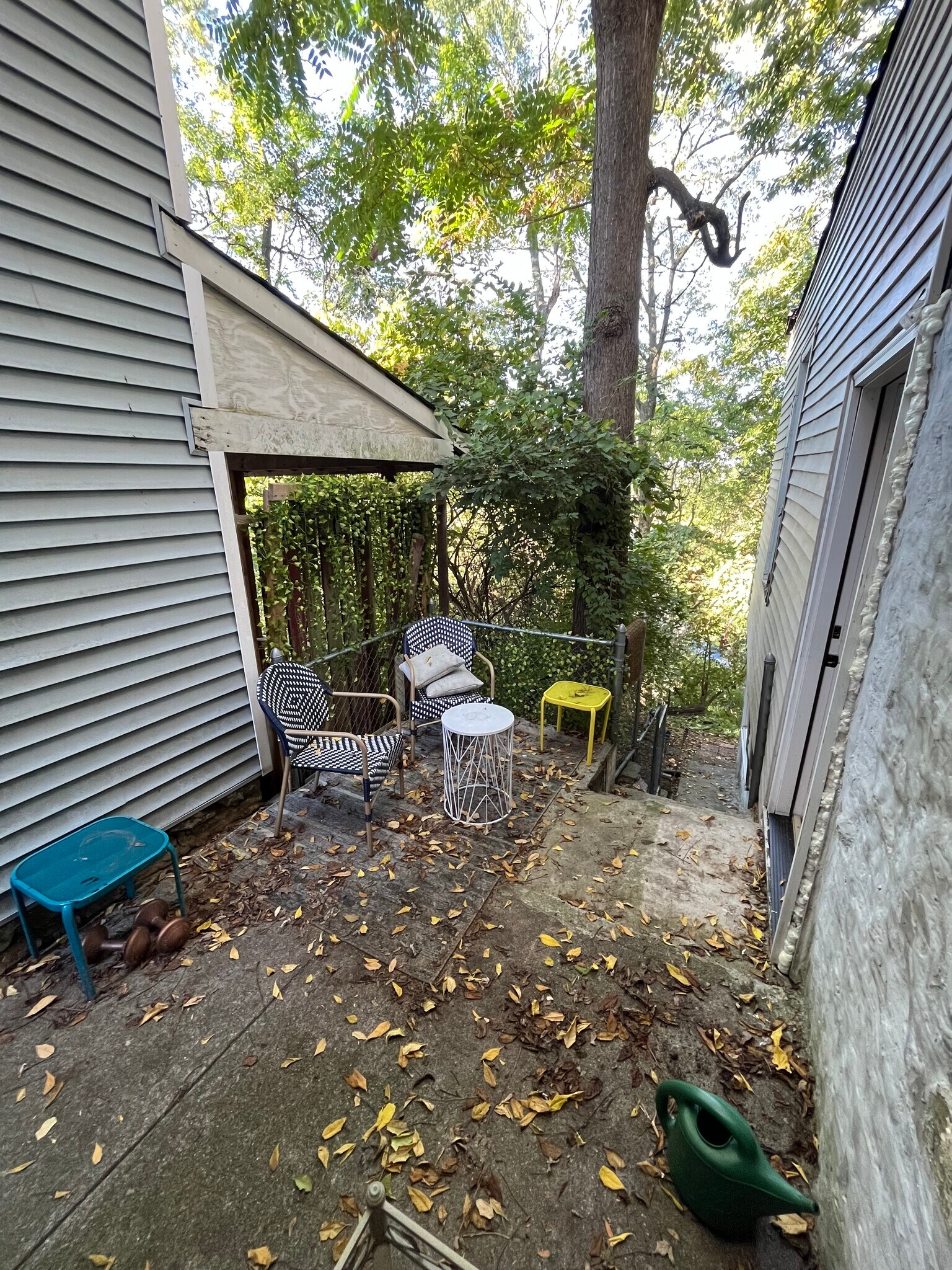 Building Photo - 2177 Sohn St