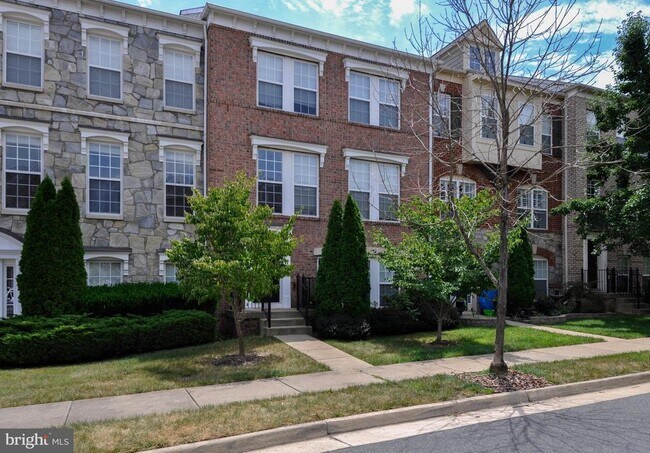 Primary Photo - 1112 Patrick St