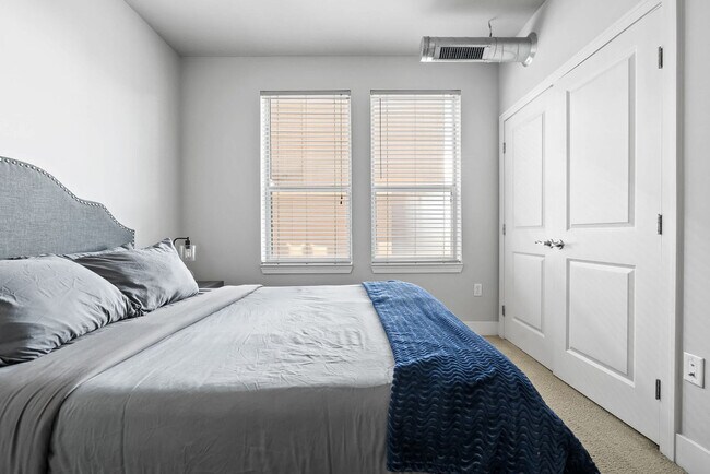 Building Photo - 235 S Delaware St