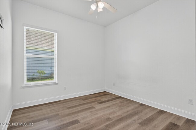 Building Photo - 215RENT Carina Trl