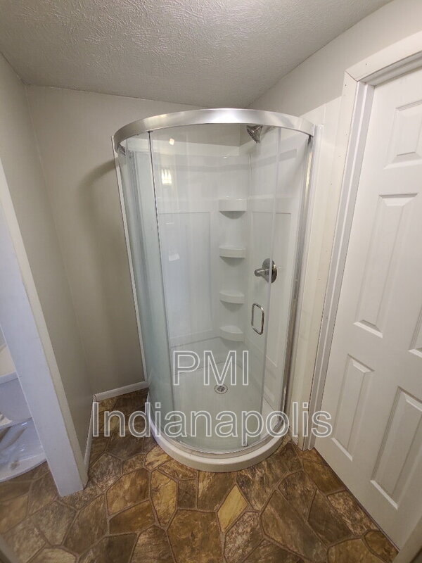 Building Photo - 1902 Rosemont Ave