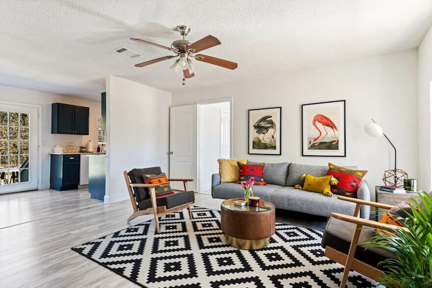 Building Photo - 5706 Tura Ln