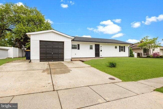 Building Photo - 24 Lavender Ln