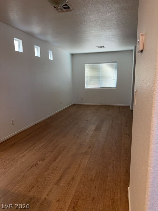 Building Photo - 4790 Pinon Pointe Rd