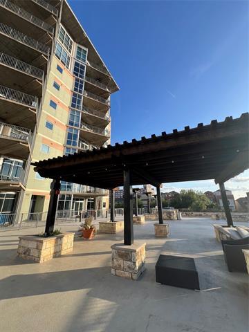 Building Photo - 1001 Belleview St