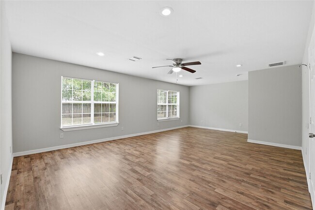 Building Photo - 6203 Gaston