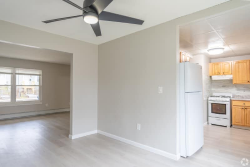 Building Photo - 238 Mather St