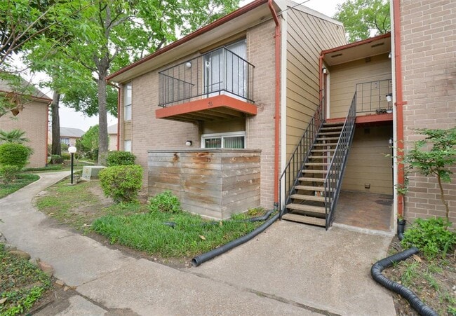 Primary Photo - 12955 Woodforest Blvd