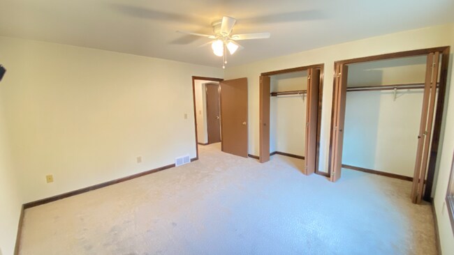 Building Photo - 1949 Western Ave