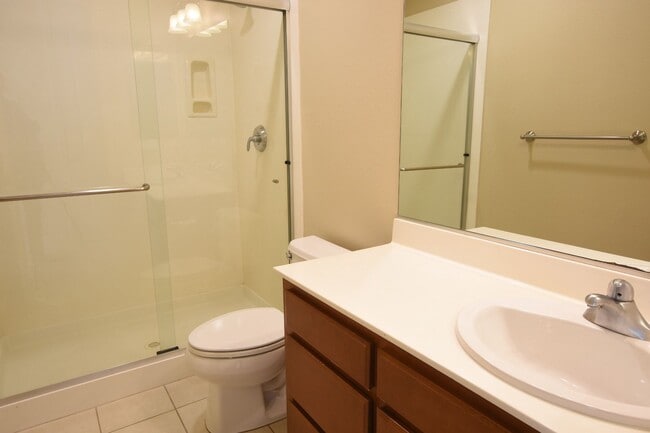 Building Photo - Beautiful & Contemporary 4 Bedroom 3 Bath Tri-level Townhome with Cupertino Schools
