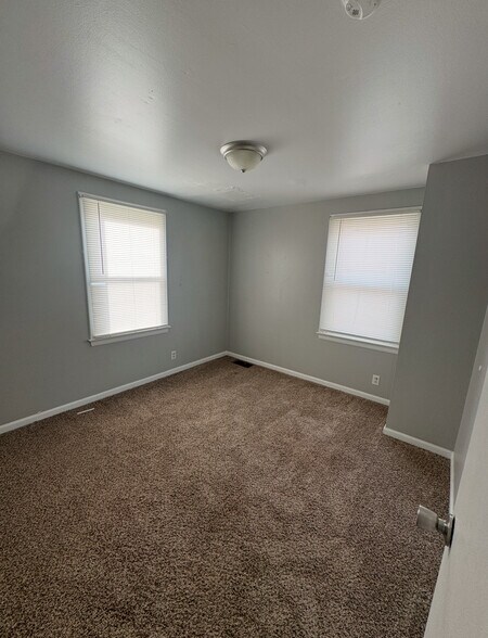 Building Photo - 2776 Eggert Rd