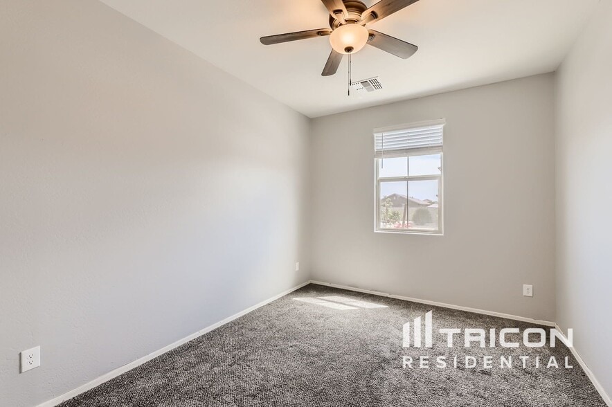 Building Photo - 17532 W Monte Lindo Ln