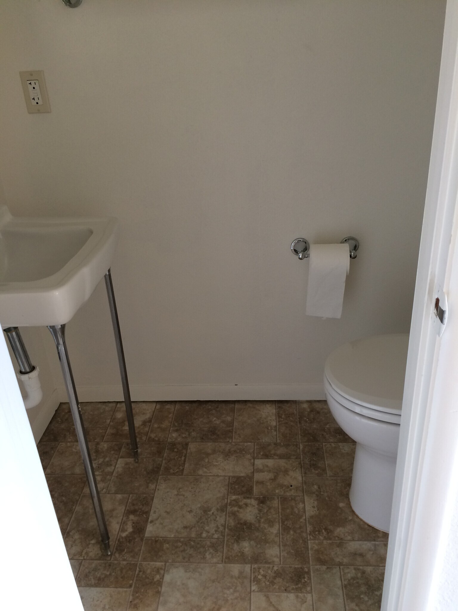 Half Bath - 1355 Bond St