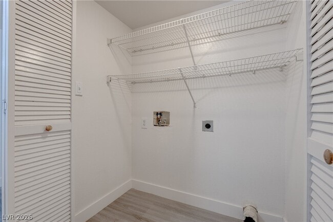 Building Photo - 3060 Tarpon