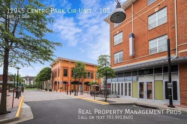 Building Photo - 12945 Centre Park Cir