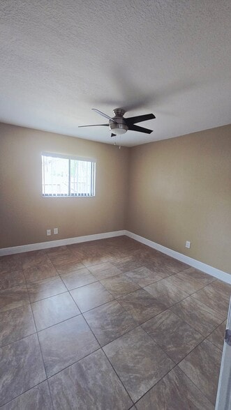 Building Photo - 555 Northlake Blvd