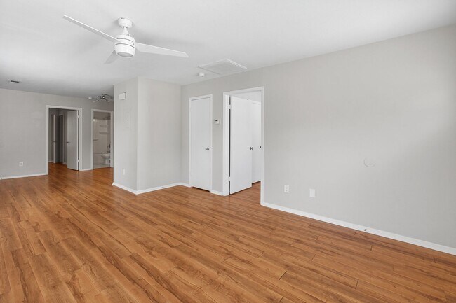 Building Photo - 1208 Hillyer St