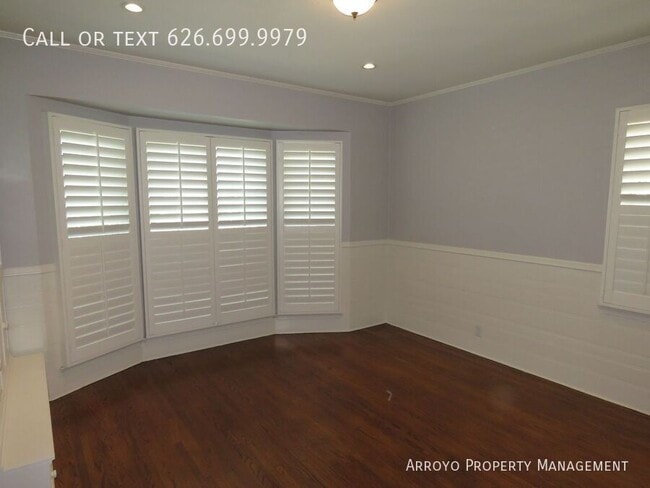 Building Photo - 1212 N Story Pl