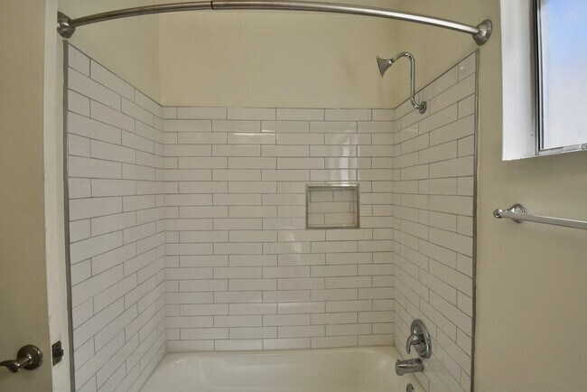 Building Photo - 14706 Dickens St