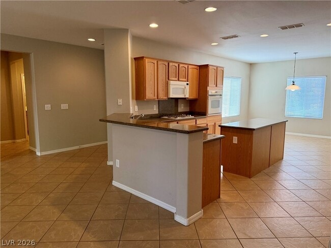 Building Photo - 2168 Sawtooth Mountain Dr