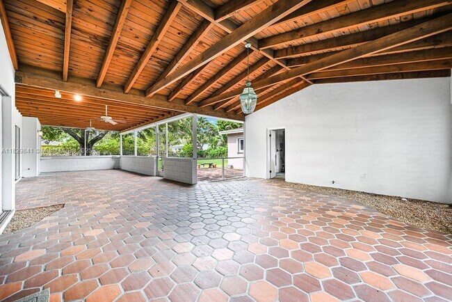 Building Photo - 8240 SW 141st St