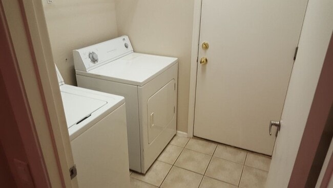 Building Photo - 17190 W Desert Ln