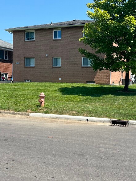 Building Photo - 898 Byron Ave