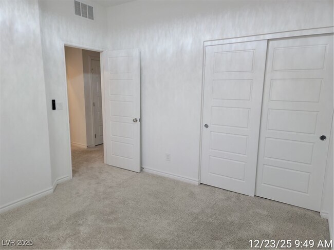 Building Photo - 2866 Gunnery Frg St