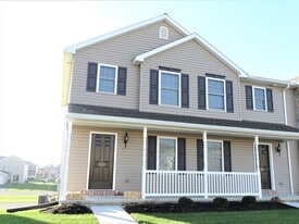 Building Photo - 322 Meadow View Dr