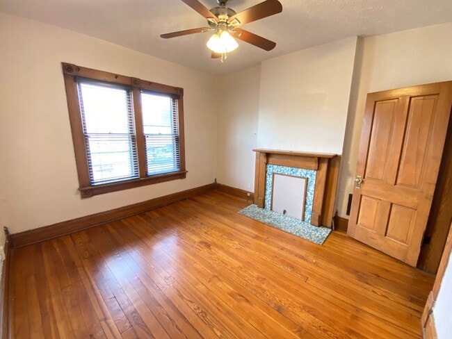 Building Photo - Price Ave 49-51 NCR