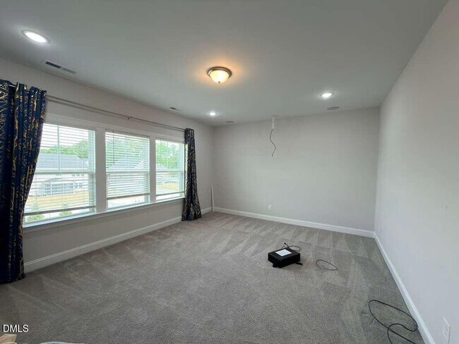 Building Photo - 513 Acerno Dr