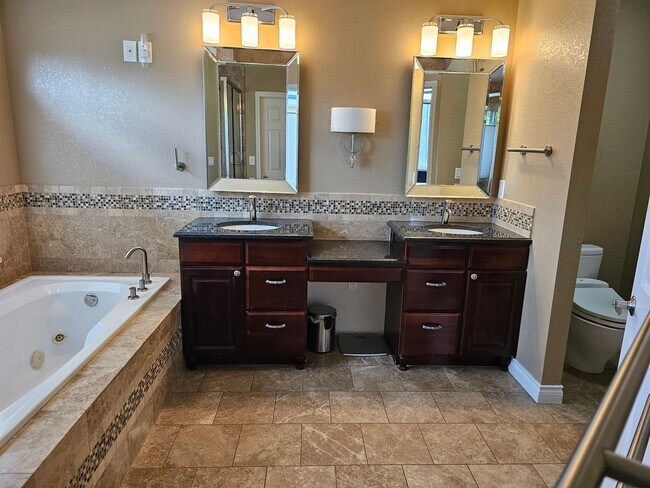 Building Photo - 5342 Desert Mountain Ct