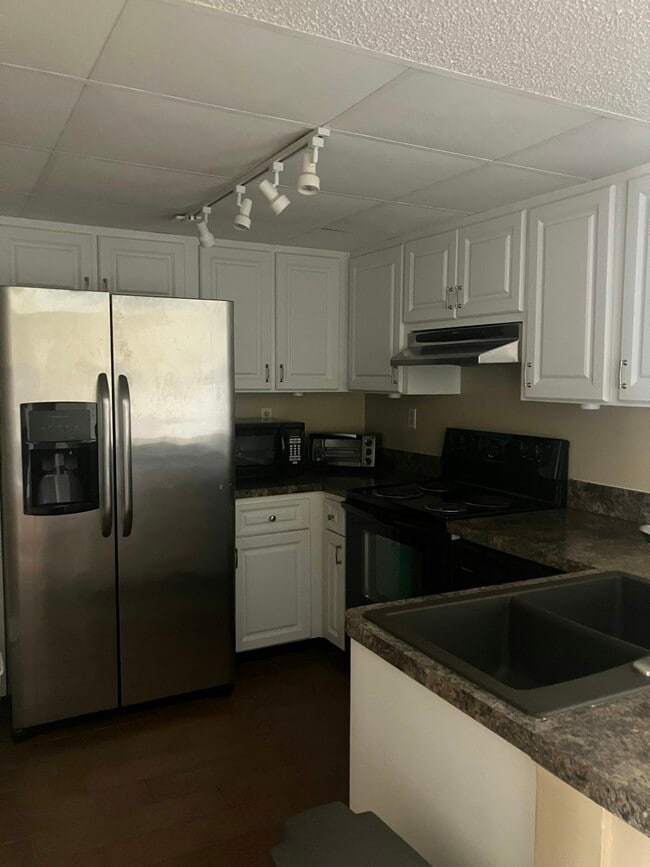 Building Photo - 3006 Caring Way