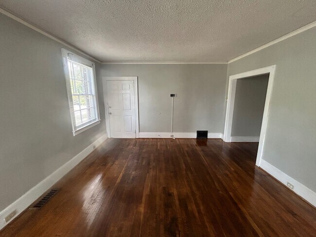 Building Photo - 128 S Edisto Ave